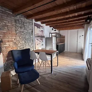 Borgovivo Il Tuo Loft In Centro Citta Apartament
