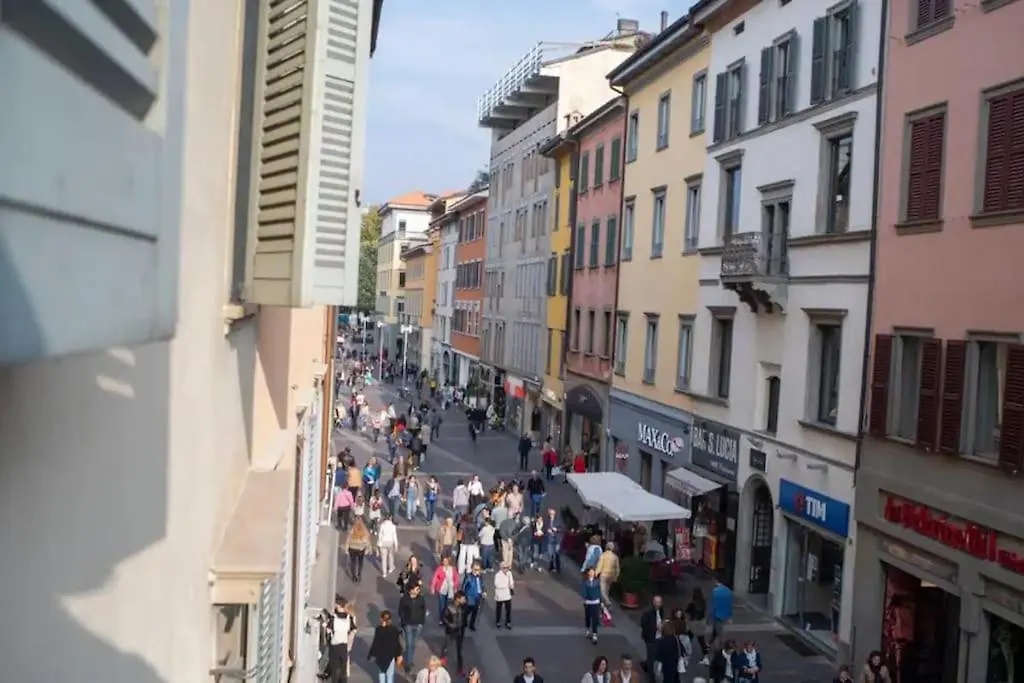 Casa Chiara, Appartamento Nel Cuore Di Bergamo Italy