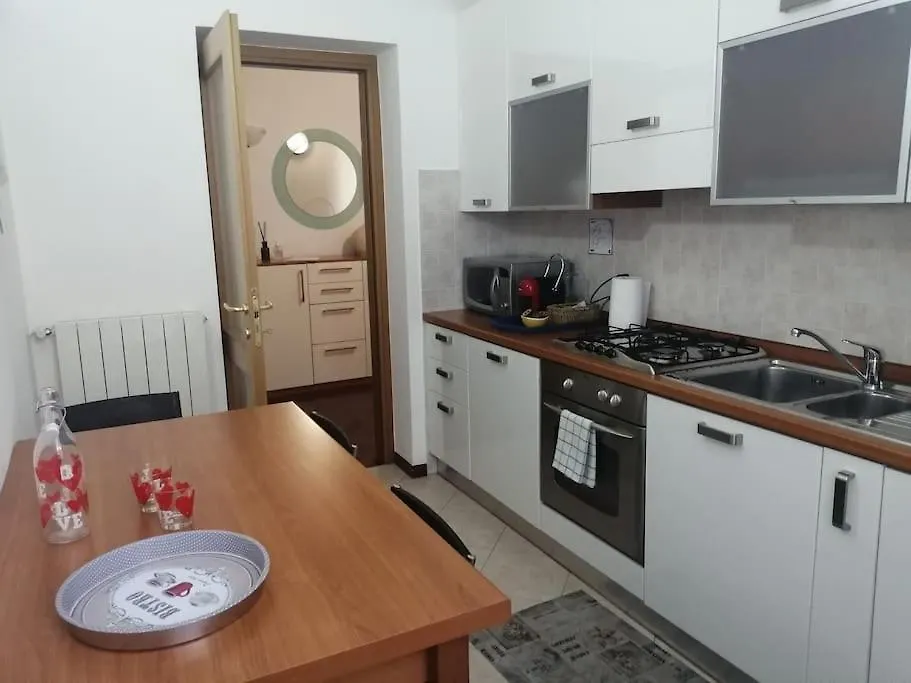 Casa Chiara, Appartamento Nel Cuore Di Bergamo 0*,  Italy
